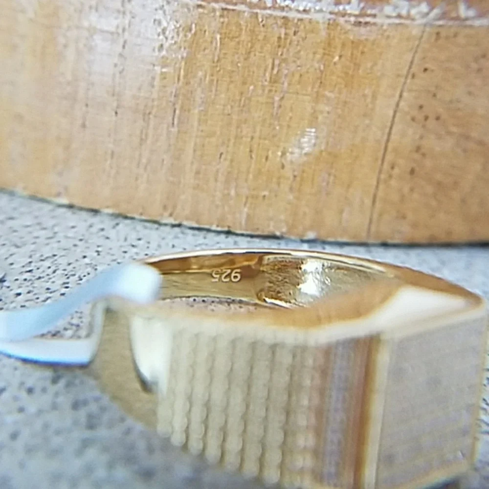 N/A 14k gold